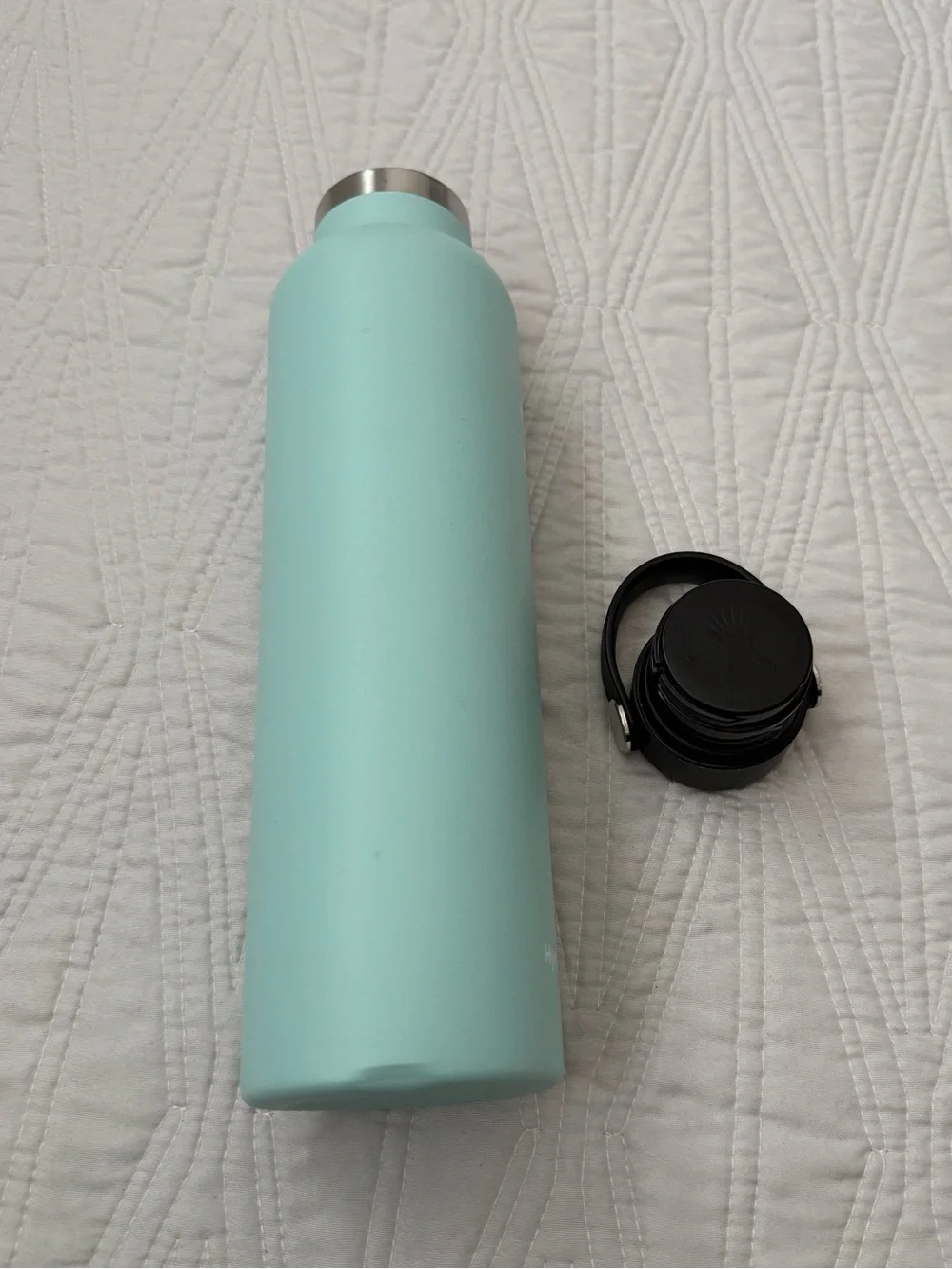 Hydro Flask Slim Bottle in Mint Teal with Black Cap